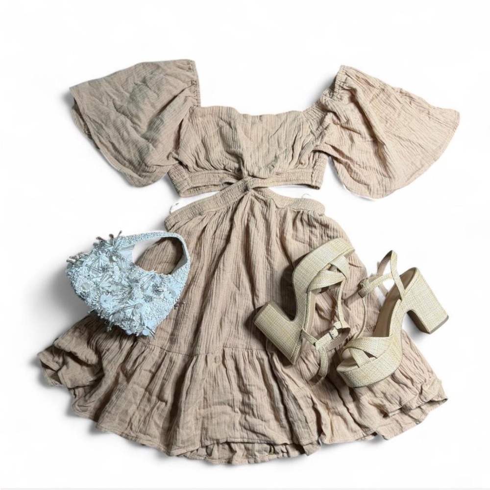 Key Hole Beach Dress Tan